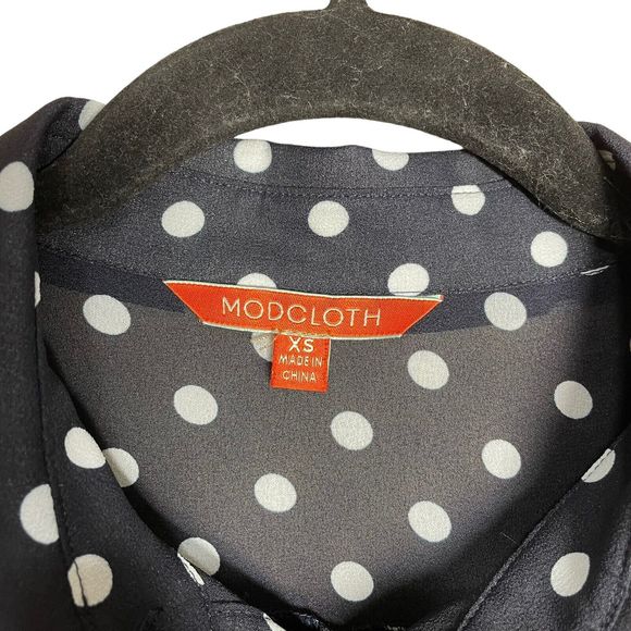 ModCloth Be Buzzworthy Button-Up Top Dotted Blouse Black White Career Size‎ XS - Picture 4 of 12